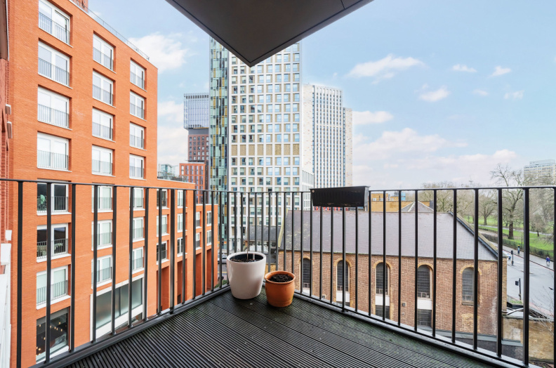 1 bedroom apartments/flats for sale in Exchange Gardens, Vauxhall - SW8 view 2