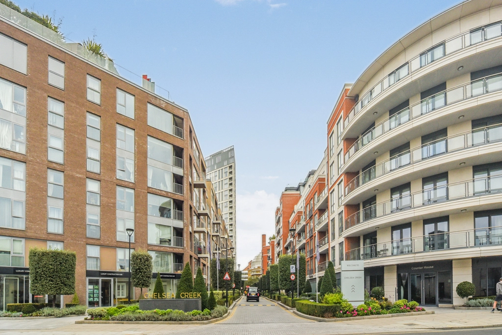 2 bedrooms apartments/flats for sale in Park Street, Fulham - SW6 view 1