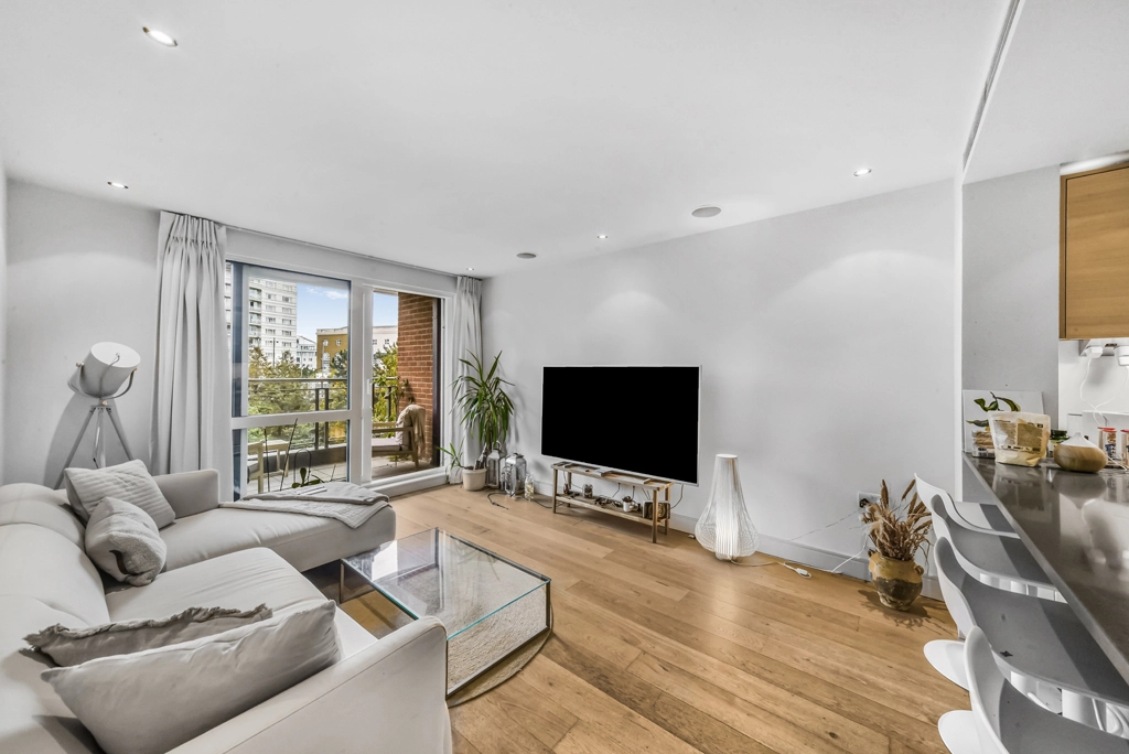 2 bedrooms apartments/flats for sale in Park Street, Fulham - SW6 view 2