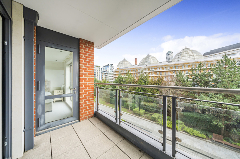 2 bedrooms apartments/flats to sale in Park Street, Fulham-image 6