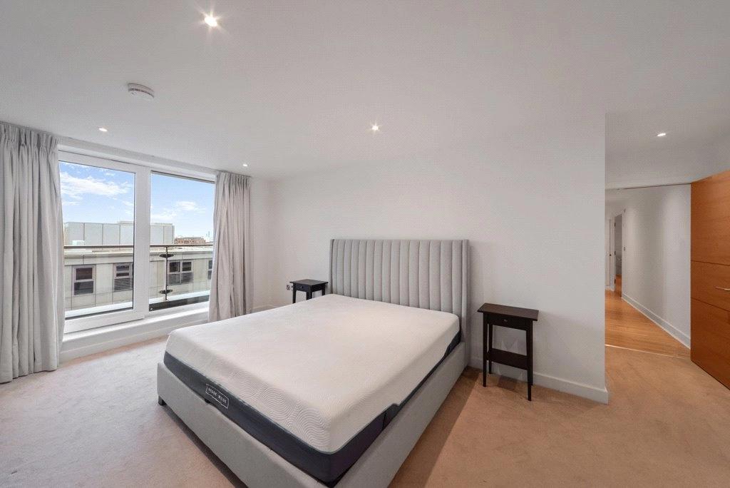 3 bedrooms apartments/flats for sale in The Boulevard, Fulham - SW6 view 13