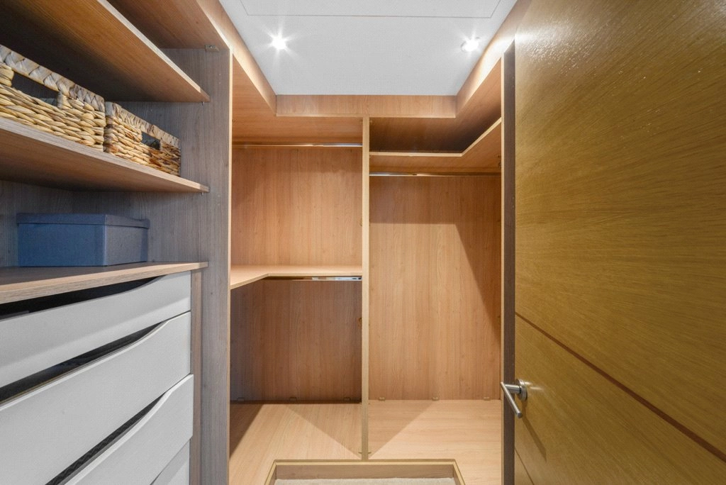 3 bedrooms apartments/flats for sale in The Boulevard, Fulham - SW6 view 16