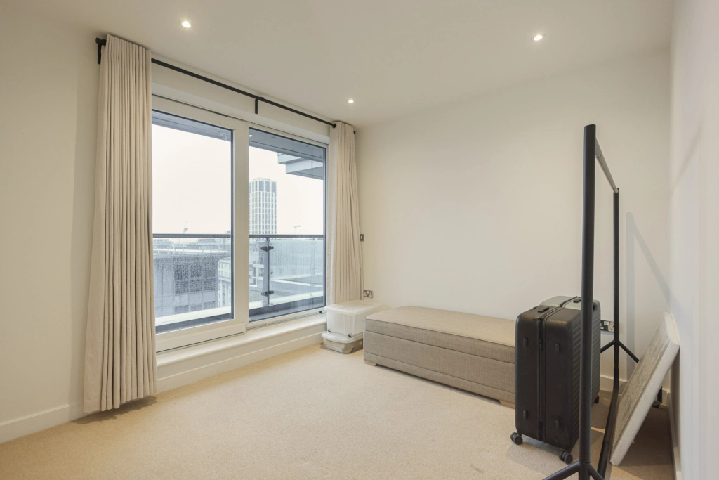 3 bedrooms apartments/flats for sale in The Boulevard, Fulham - SW6 view 5