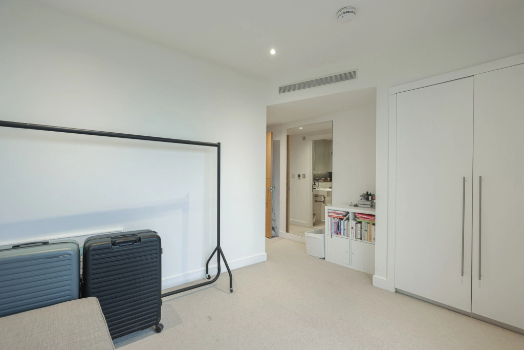 3 bedrooms apartments/flats for sale in The Boulevard, Fulham - SW6 view 16
