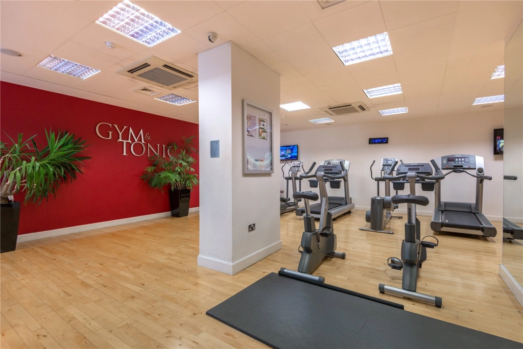 3 bedrooms apartments/flats for sale in The Boulevard, Fulham - SW6 view 25