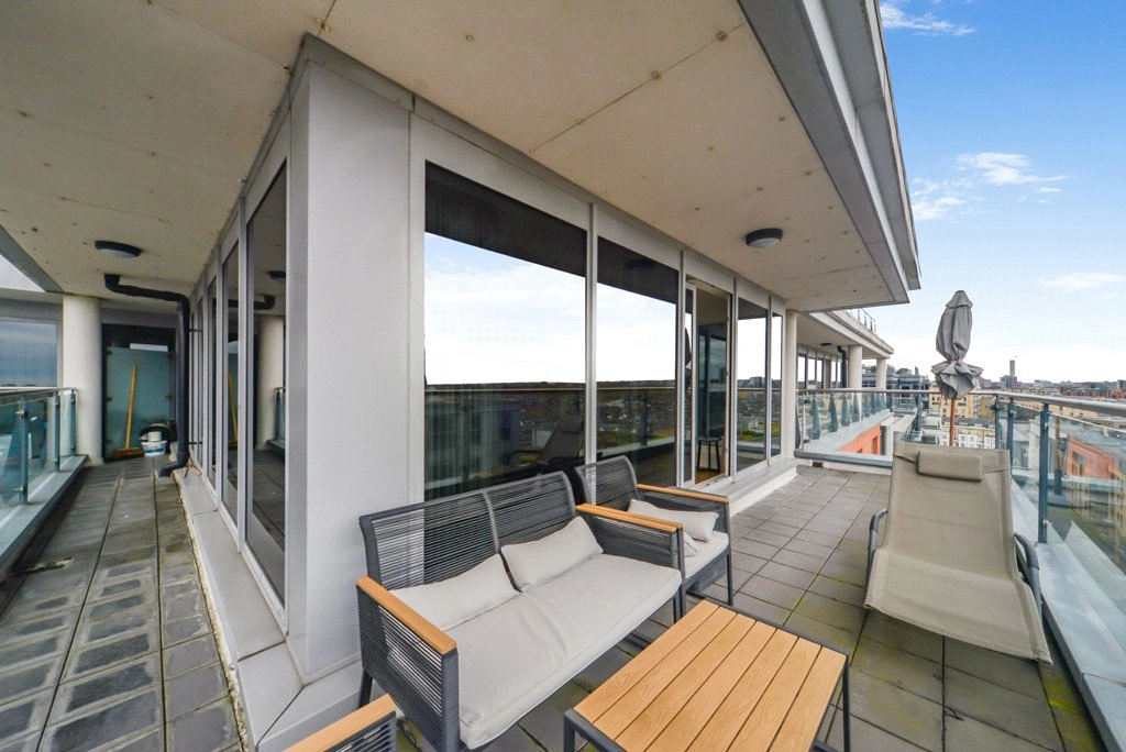 3 bedrooms apartments/flats for sale in The Boulevard, Fulham - SW6 view 7