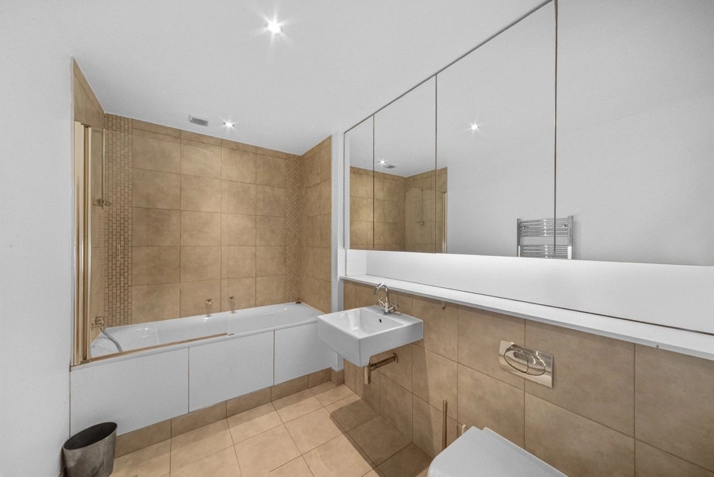 3 bedrooms apartments/flats for sale in The Boulevard, Fulham - SW6 view 17