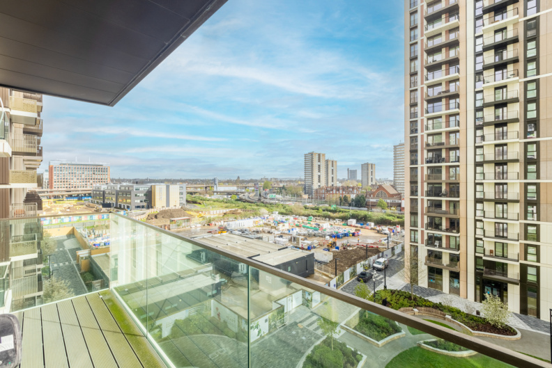 1 bedroom apartments/flats to sale in Fountain Park Way, White City-image 2