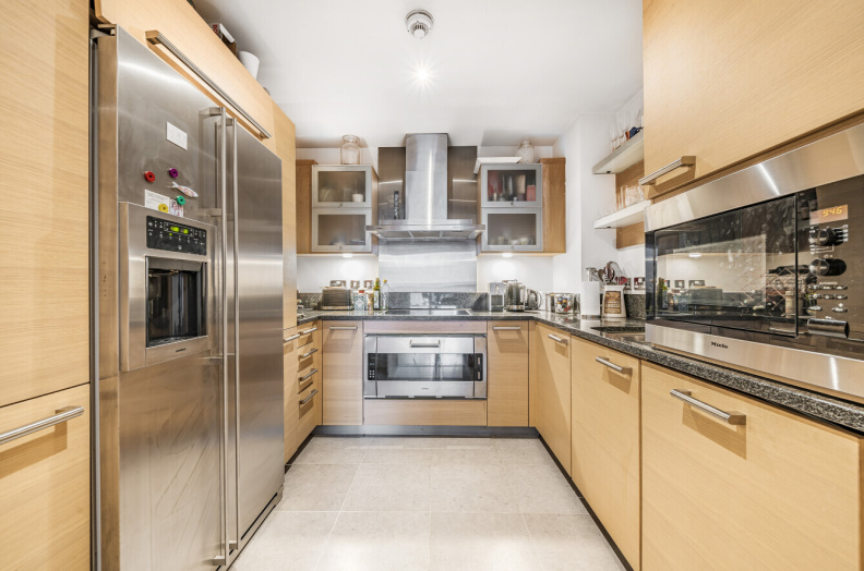 2 bedrooms apartments/flats to sale in Lensbury Avenue, Fulham-image 11