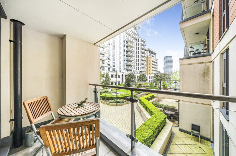 2 bedrooms apartments/flats to sale in Lensbury Avenue, Fulham-image 7