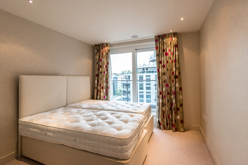 3 bedrooms apartments/flats to sale in Townmead Road, Fulham-image 10