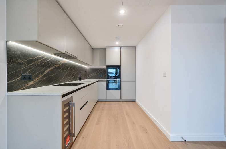 2 bedrooms apartments/flats for sale in Parrs Way, Hammersmith - W6 view 11