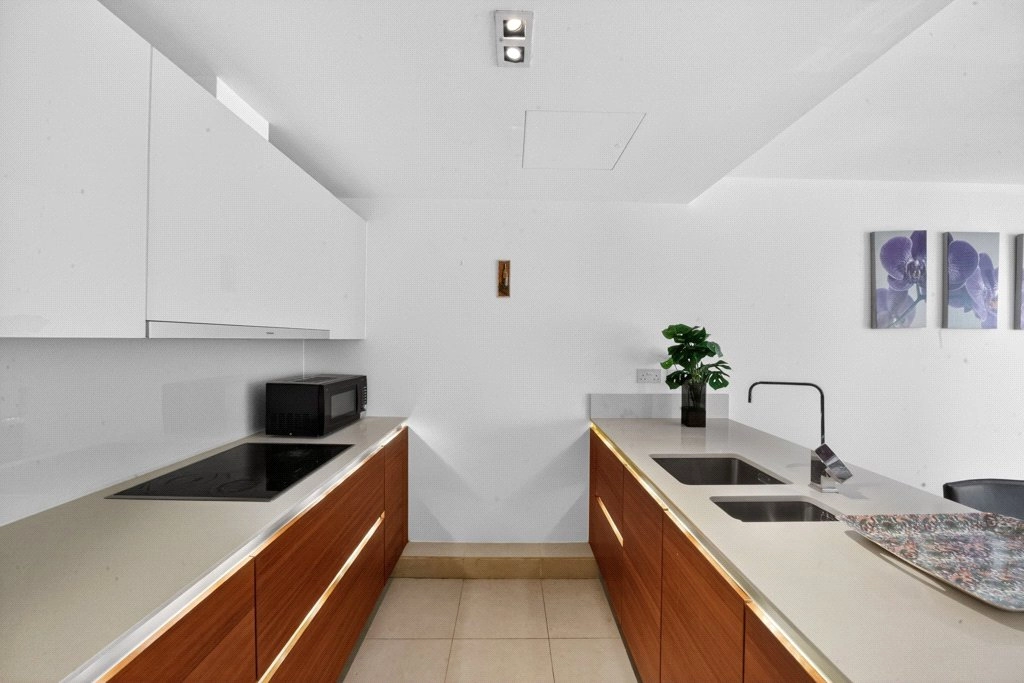 2 bedrooms apartments/flats for sale in Kew Bridge Road, Brentford - TW8 view 17