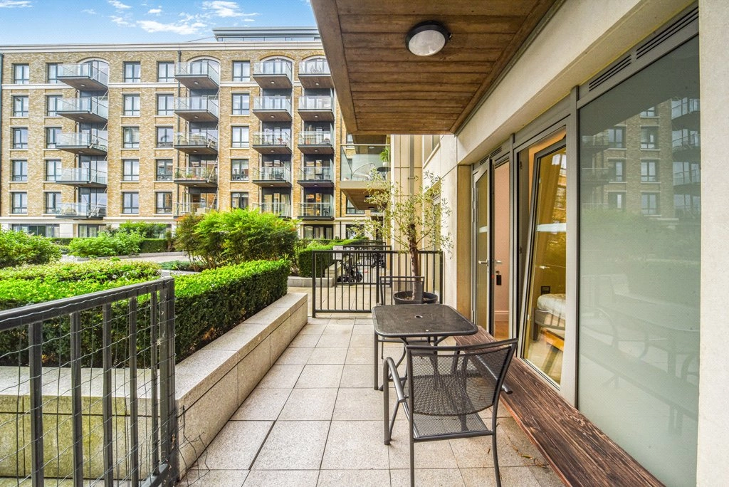 2 bedrooms apartments/flats to sale in Regatta Lane, Hammersmith-image 1