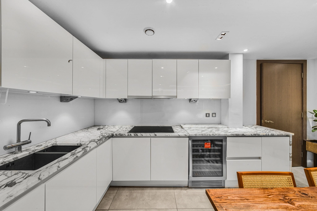 2 bedrooms apartments/flats for sale in Regatta Lane, Hammersmith - W6 view 3