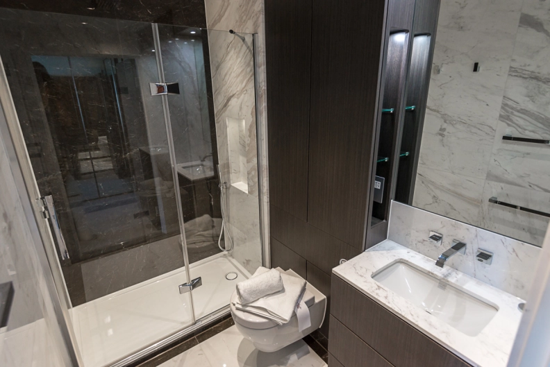 2 bedrooms apartments/flats to sale in Kew Bridge Road, Brentford-image 9