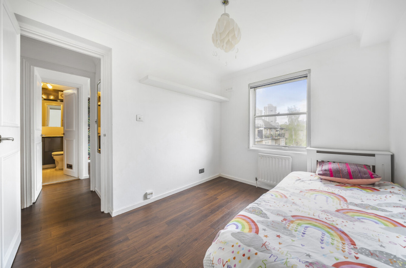 3 bedrooms apartments/flats to sale in Battersea Bridge Road, Battersea-image 19