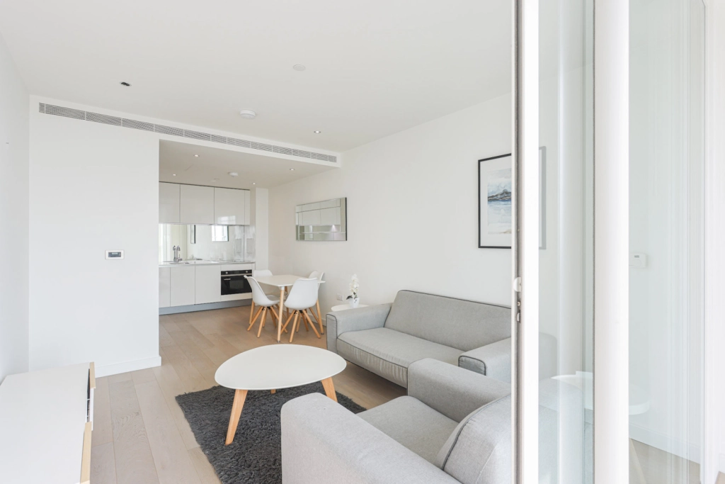 1 bedroom apartments/flats for sale in Wandsworth Road, Lambeth - SW8 view 10
