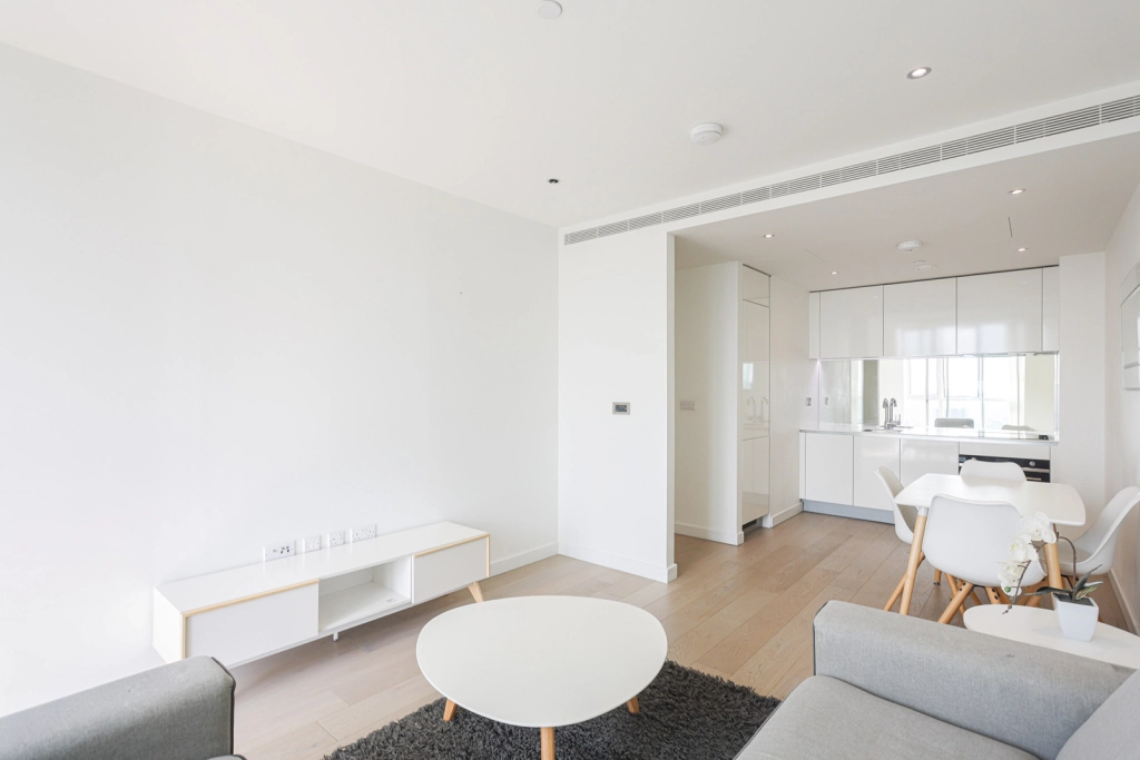 1 bedroom apartments/flats for sale in Wandsworth Road, Lambeth - SW8 view 2