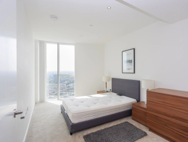 Wandsworth Road, Lambeth - SW8 view 5