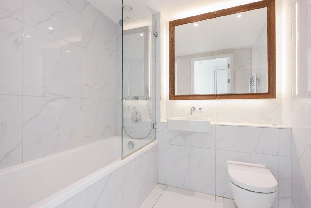 1 bedroom apartments/flats for sale in Wandsworth Road, Lambeth - SW8 view 7