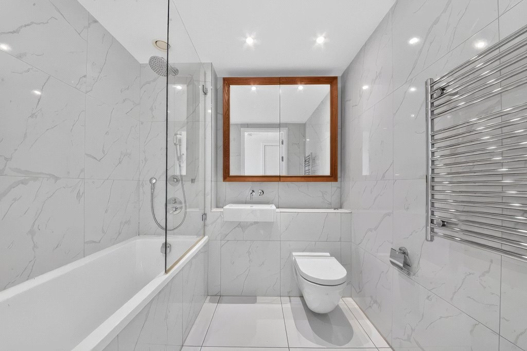 1 bedroom apartments/flats for sale in Wandsworth Road, Lambeth - SW8 view 7