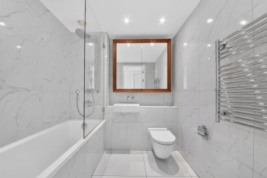 Wandsworth Road, Lambeth - SW8 view 7