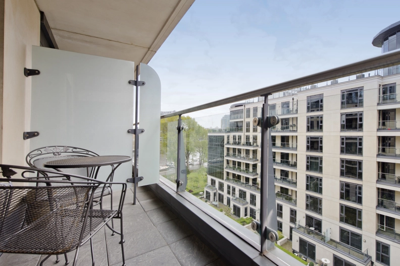2 bedrooms apartments/flats to sale in Lensbury Avenue, Fulham-image 7