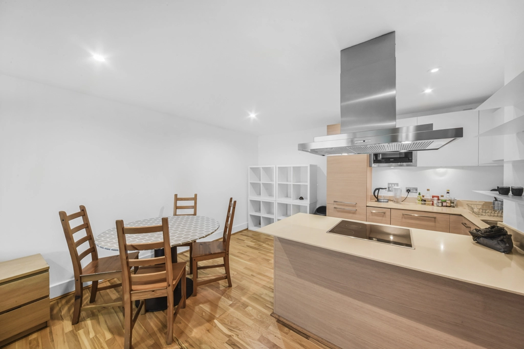 2 bedrooms apartments/flats for sale in St. George Wharf, Vauxhall - SW8 view 10