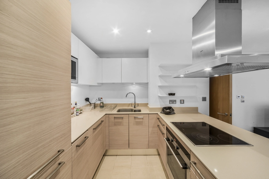 2 bedrooms apartments/flats for sale in St. George Wharf, Vauxhall - SW8 view 4