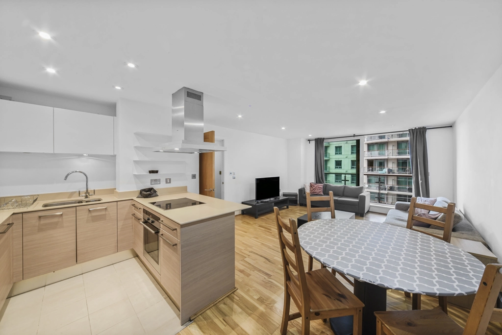 2 bedrooms apartments/flats for sale in St. George Wharf, Vauxhall - SW8 view 11