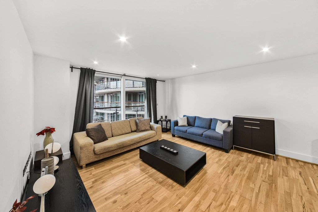 2 bedrooms apartments/flats for sale in St. George Wharf, Vauxhall - SW8 view 2