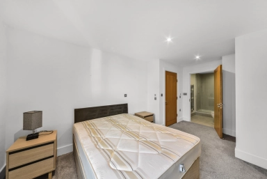 St. George Wharf, Vauxhall - SW8 view 13