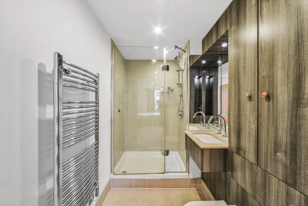 2 bedrooms apartments/flats for sale in St. George Wharf, Vauxhall - SW8 view 13