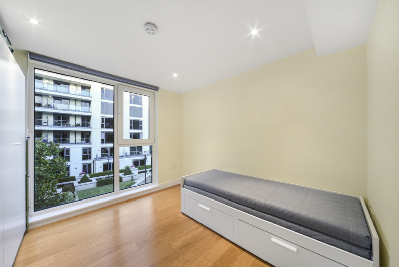 2 bedrooms apartments/flats for sale in Lensbury Avenue, Fulham - SW6 view 5