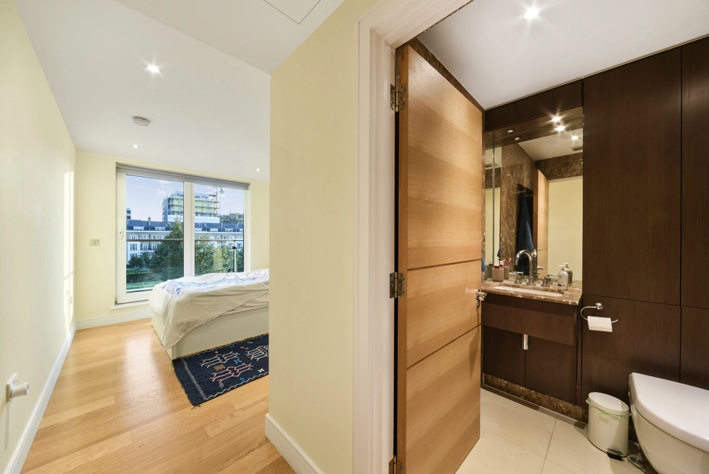 2 bedrooms apartments/flats for sale in Lensbury Avenue, Fulham - SW6 view 13