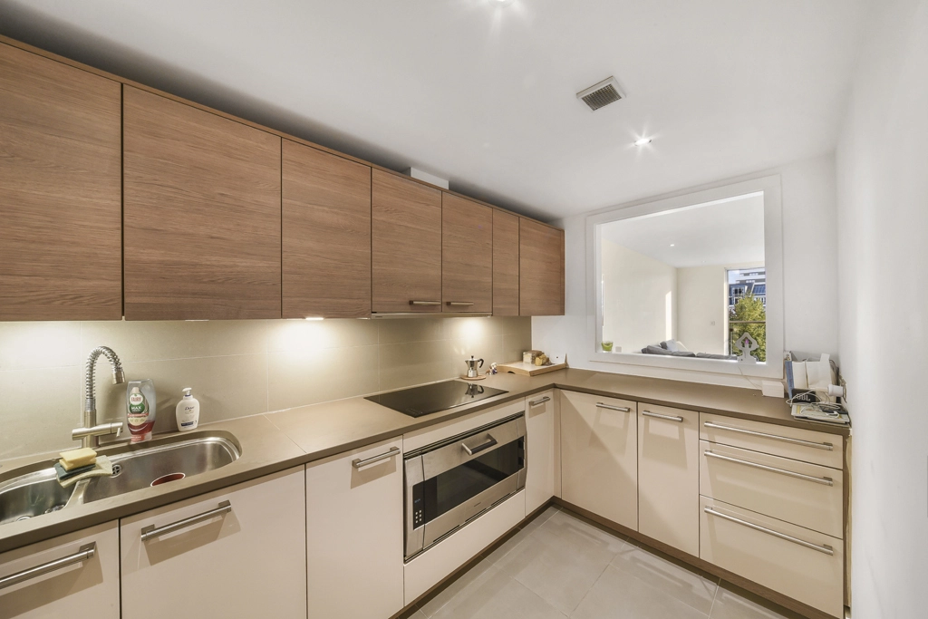 2 bedrooms apartments/flats for sale in Lensbury Avenue, Fulham - SW6 view 3