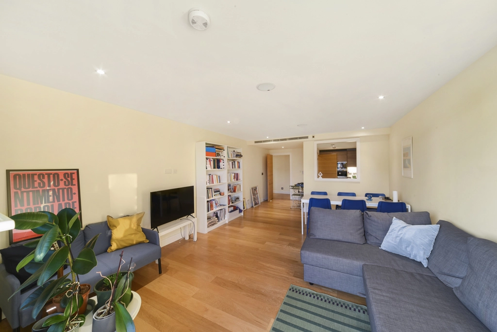 2 bedrooms apartments/flats for sale in Lensbury Avenue, Fulham - SW6 view 9