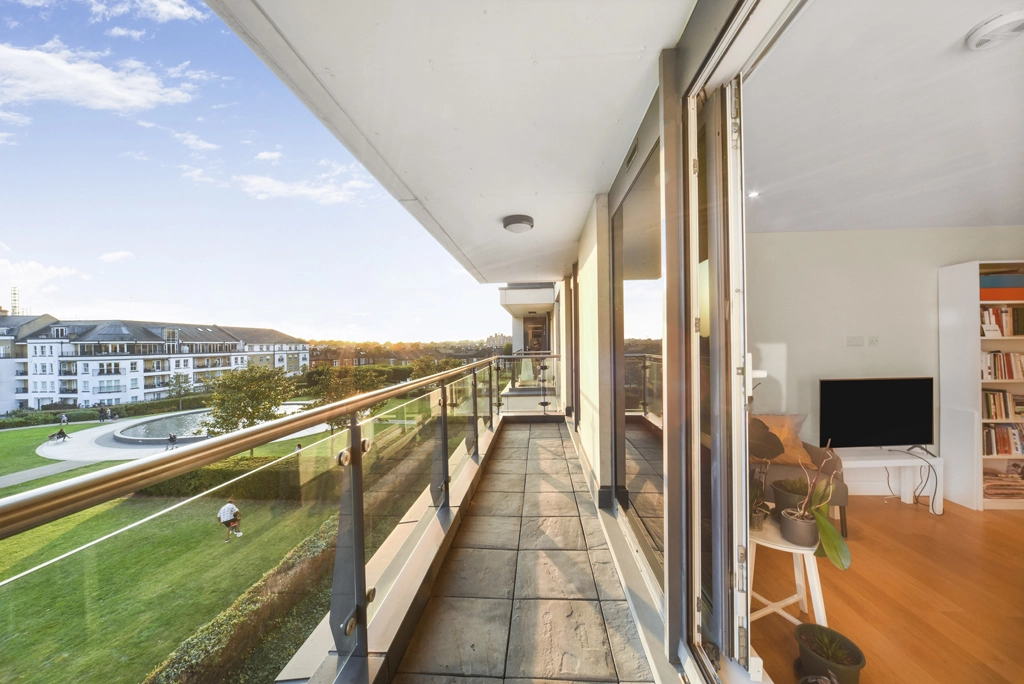 2 bedrooms apartments/flats for sale in Lensbury Avenue, Fulham - SW6 view 15