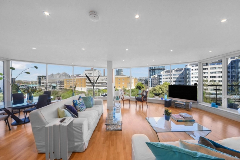 4 bedrooms apartments/flats to sale in The Boulevard, Imperial Wharf-image 9