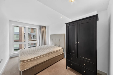 Park Street, Imperial Wharf - SW6 view 5