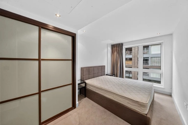Park Street, Imperial Wharf - SW6 view 4