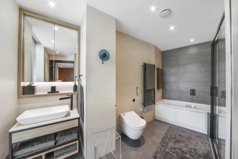 2 bedrooms apartments/flats to sale in Leamore Street, Hammersmith-image 6