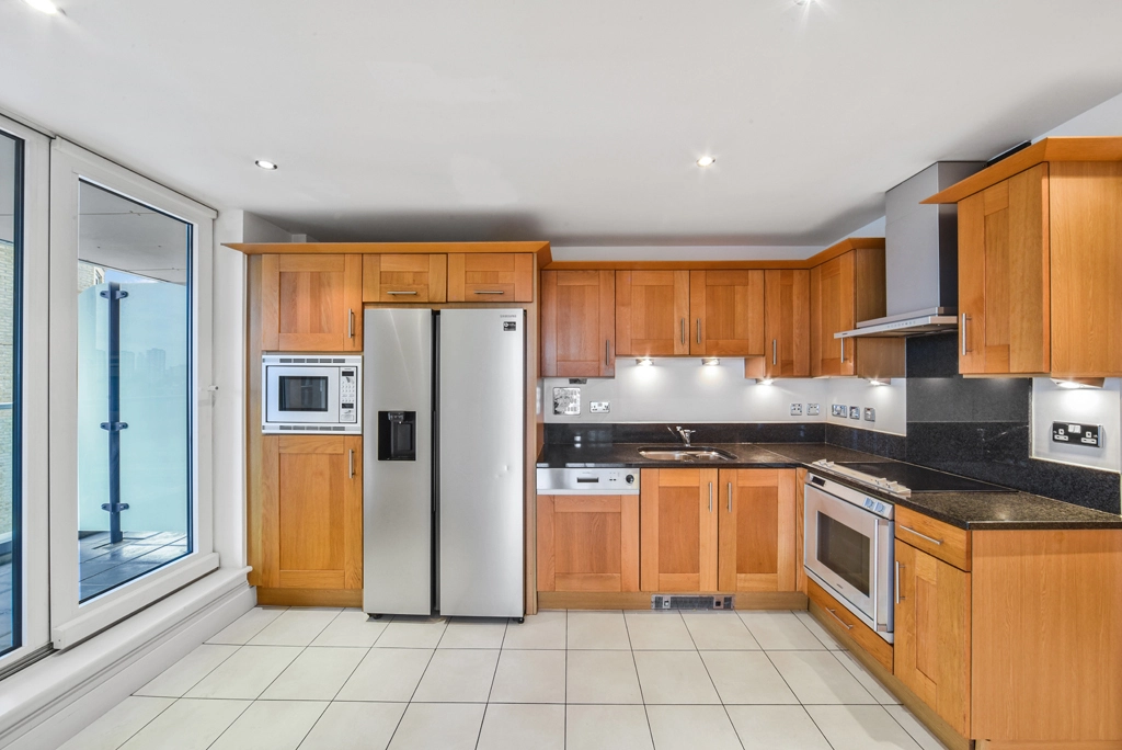3 bedrooms apartments/flats for sale in The Boulevard, Imperial Wharf - SW6 view 3