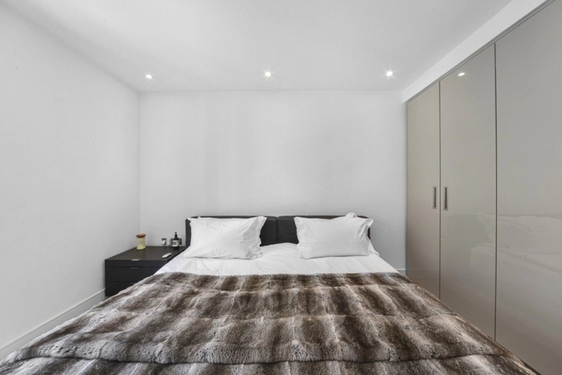 3 bedrooms apartments/flats to sale in Tierney Lane, Hammersmith-image 13