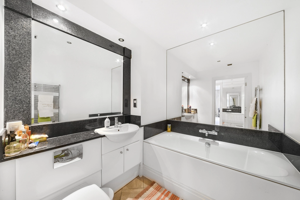 2 bedrooms apartments/flats for sale in The Boulevard, Imperial Wharf - SW6 view 6