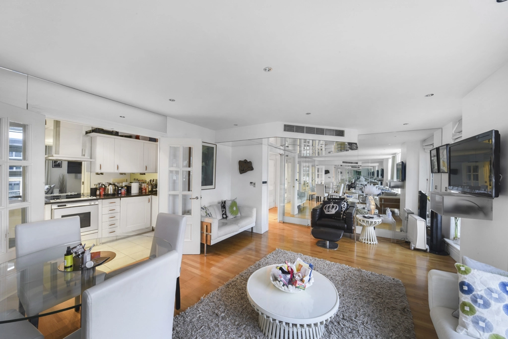 2 bedrooms apartments/flats for sale in The Boulevard, Imperial Wharf - SW6 view 9