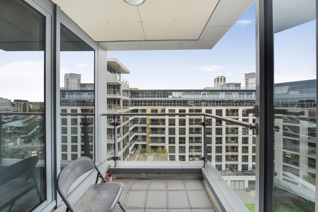 2 bedrooms apartments/flats for sale in The Boulevard, Imperial Wharf - SW6 view 7