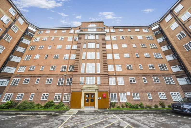 1 bedroom apartments/flats to sale in Goldhawk Road, Hammersmith-image 9