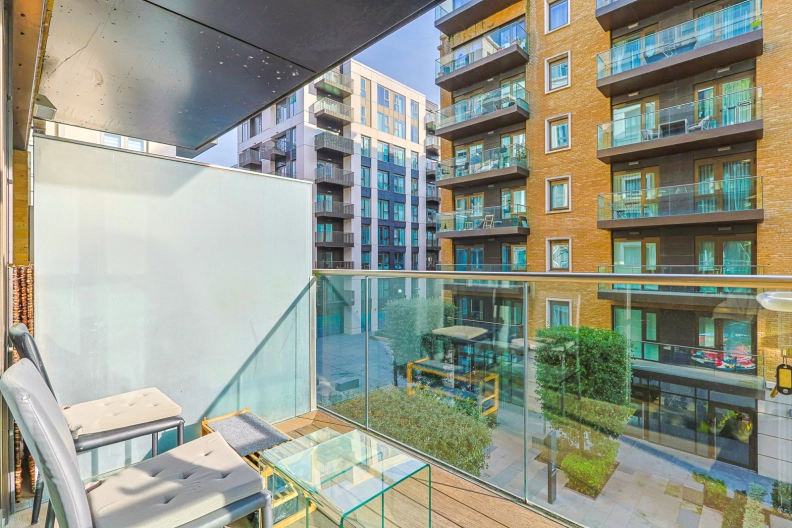 1 bedroom apartments/flats to sale in Parr's Way, Hammersmith-image 8